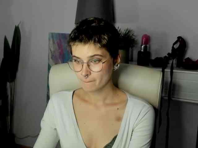 Soft-Sarah webcam