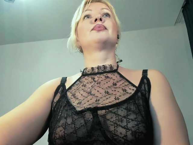 i-am-angela — Can I be yours today?Come and enjoy me, I wanna please youYour mistress waiting for you. Let's get naked and explore every inch of skin of my body. #Mistress #Goddess #Femdom #Findom TEASE 80 tks  69 spank 70 flash 300tks NAKED