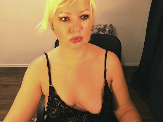 i-am-angela — Can I be yours today?Come and enjoy me, I wanna please youYour mistress waiting for you. Let's get naked and explore every inch of skin of my body. #Mistress #Goddess #Femdom #Findom TEASE 80 tks  69 spank 70 flash 125tks NAKED Naughty 1234!