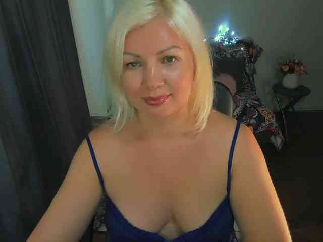 i-am-angela Live Webcam on BongaCams