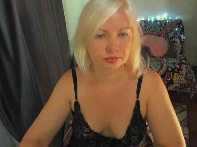 AngelaAngela webcam