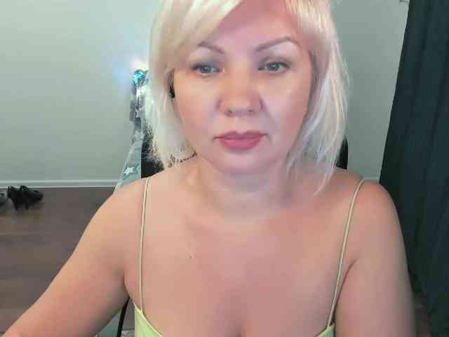 AngelaAngela webcam
