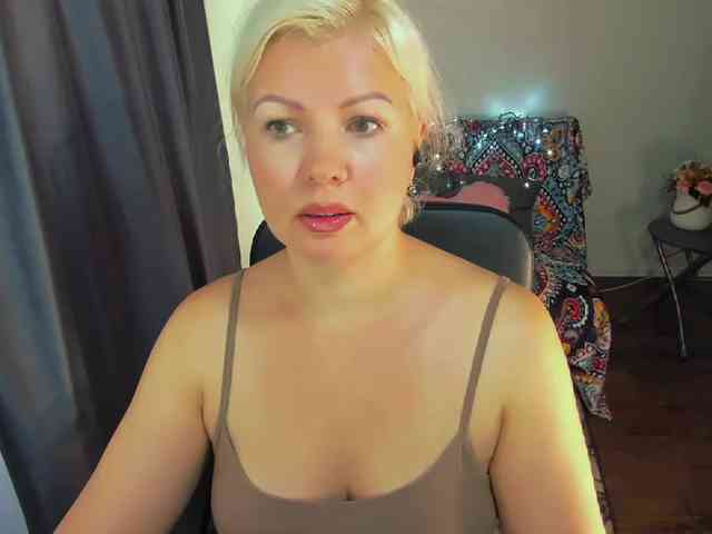 AngelaAngela webcam