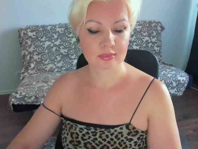AngelaAngela webcam