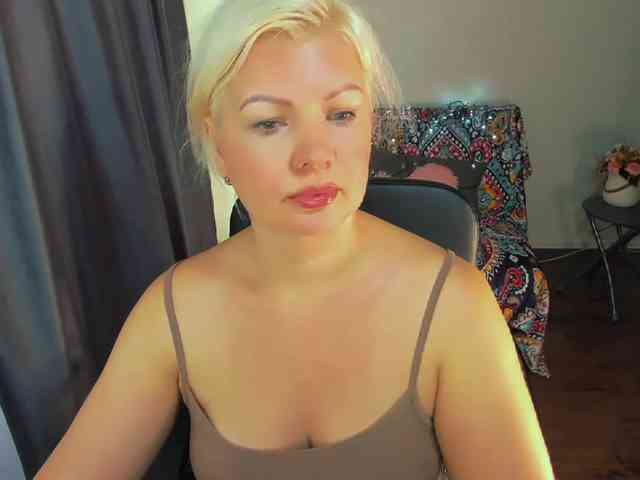 AngelaAngela webcam