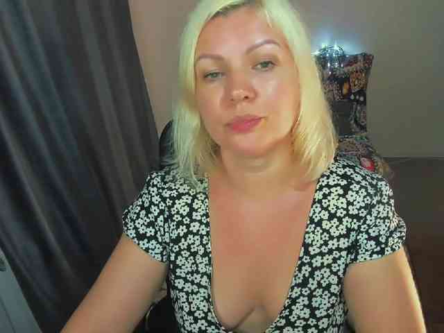 AngelaAngela webcam