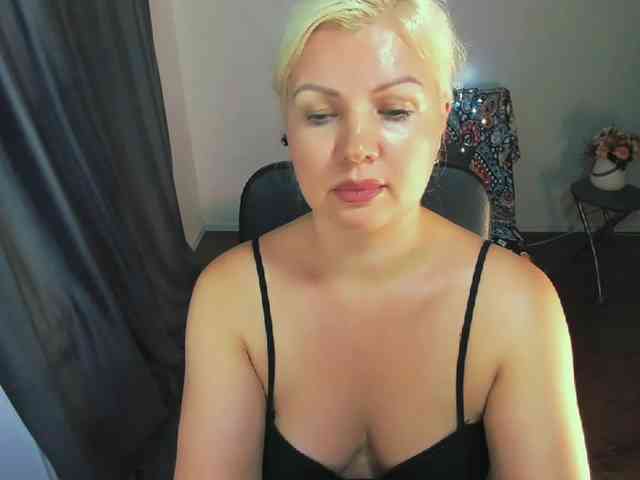 AngelaAngela webcam
