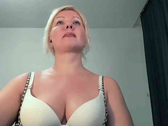 AngelaAngela webcam