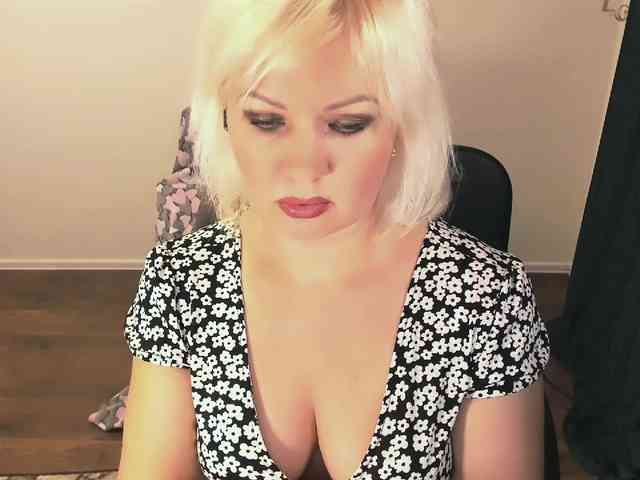 AngelaAngela webcam