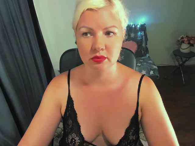 AngelaAngela webcam