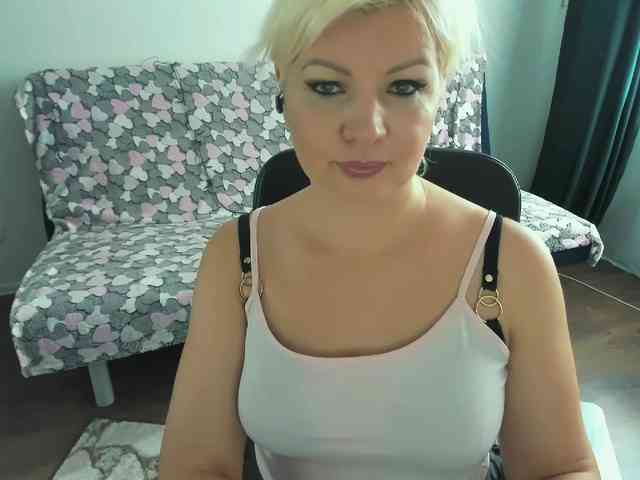 AngelaAngela webcam