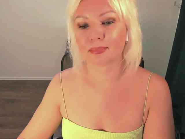 AngelaAngela webcam