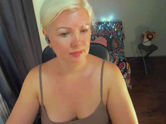 AngelaAngela webcam