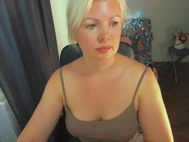 AngelaAngela webcam