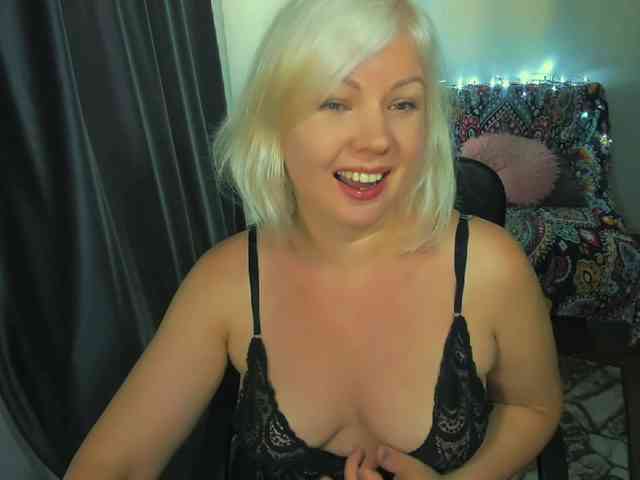 AngelaAngela webcam