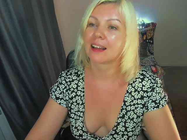 AngelaAngela webcam