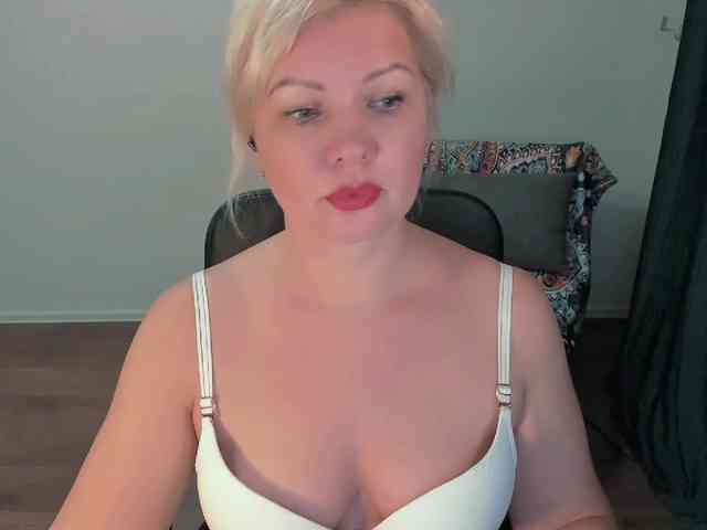 AngelaAngela webcam
