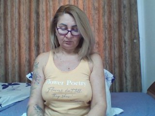 ChaudeEvely Porn Show