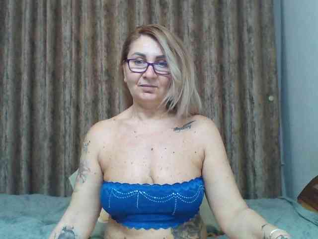 chaudeevely chaudeevely