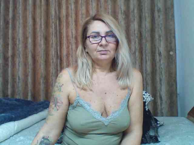 chaudeevely chaudeevely