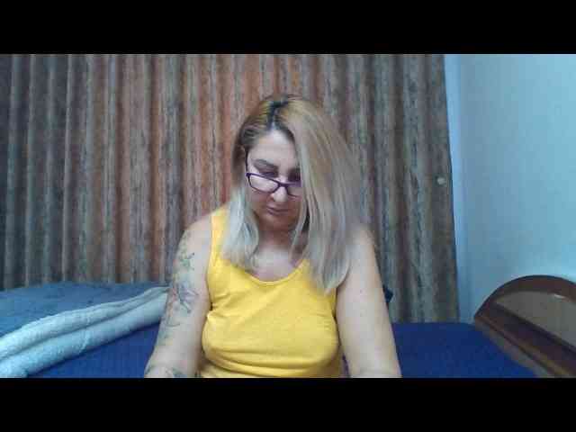 chaudeevely chaudeevely