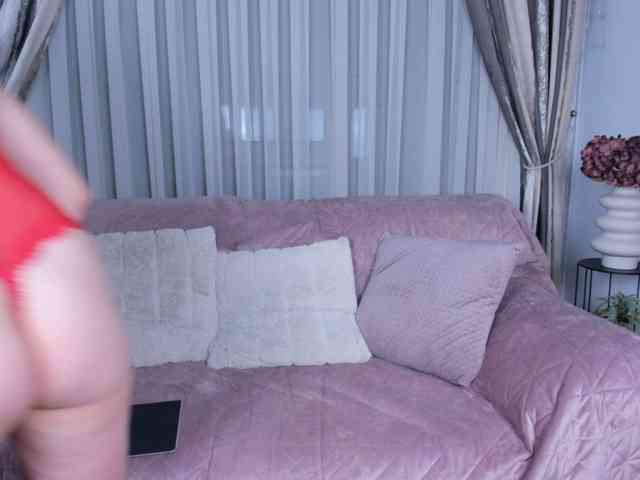 AnaBrown webcam