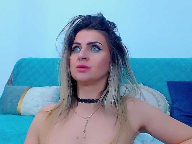 SabinneSEX's BongaCams show and profile