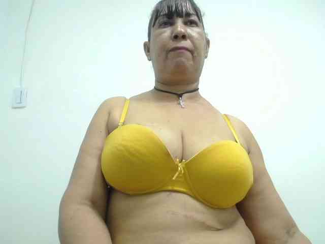 MilfPleasure1 webcam