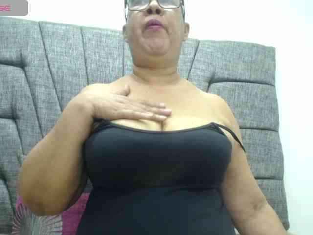 MilfPleasure1 webcam