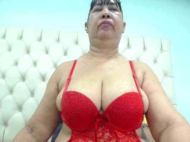 MilfPleasure1 webcam