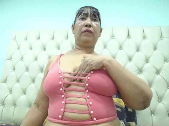 MilfPleasure1 webcam