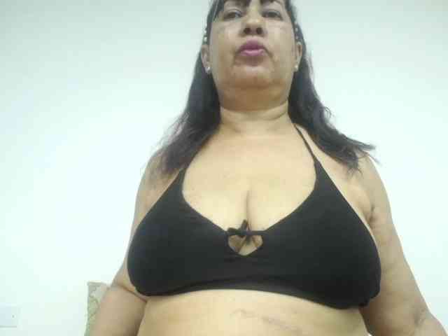 MilfPleasure1 webcam