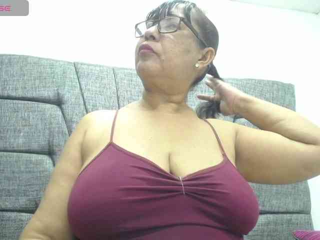 MilfPleasure1 webcam