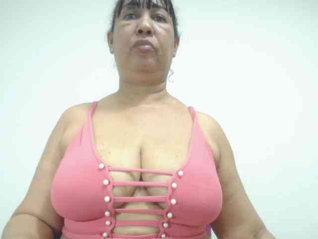 MilfPleasure1 webcam
