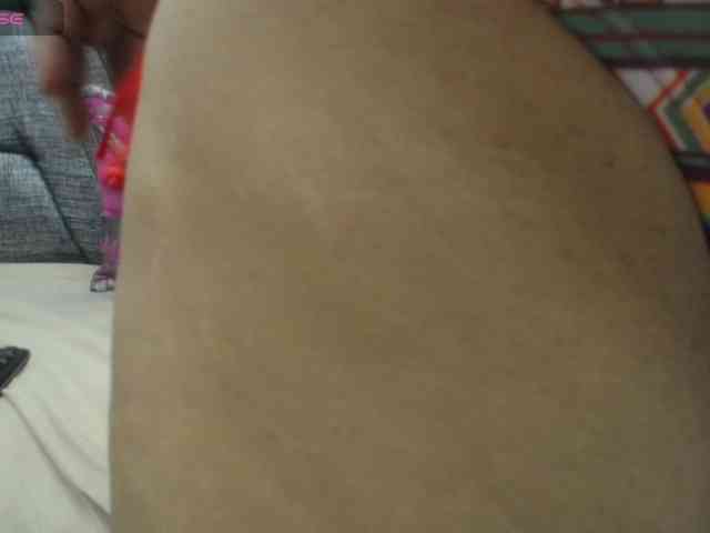 MilfPleasure1 webcam