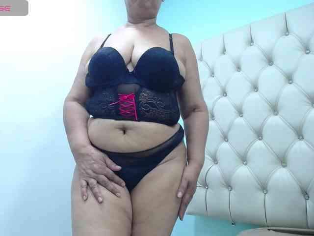MilfPleasure1 webcam