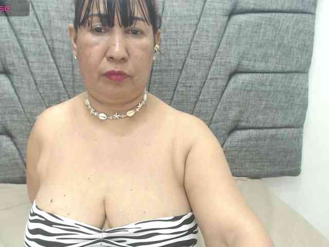 MilfPleasure1 webcam