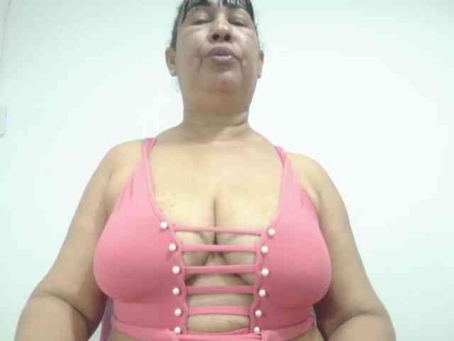 MilfPleasure1 webcam