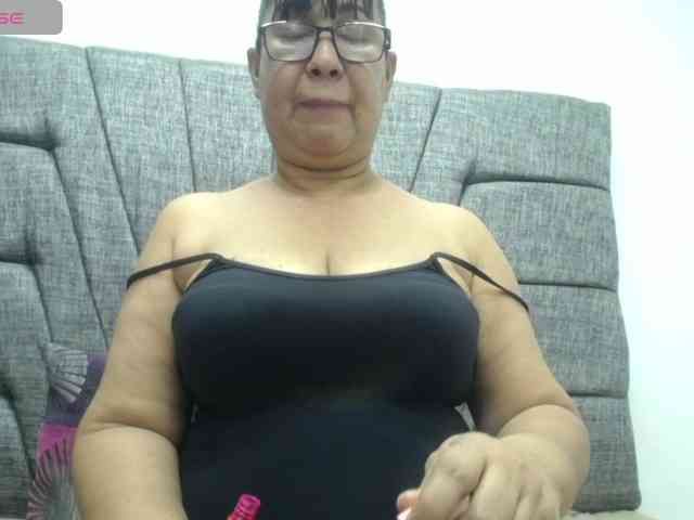 MilfPleasure1 webcam