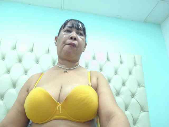 milfpleasure1 Live Webcam on BongaCams
