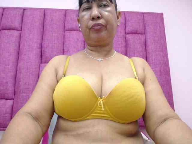 milfpleasure1 Live Webcam on BongaCams