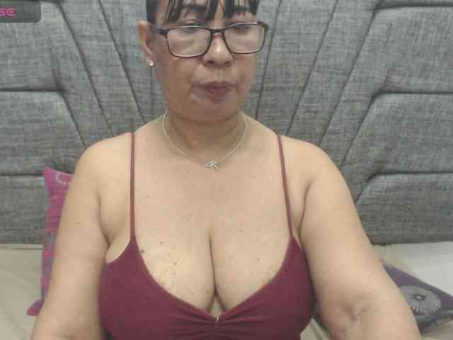 MilfPleasure1 webcam