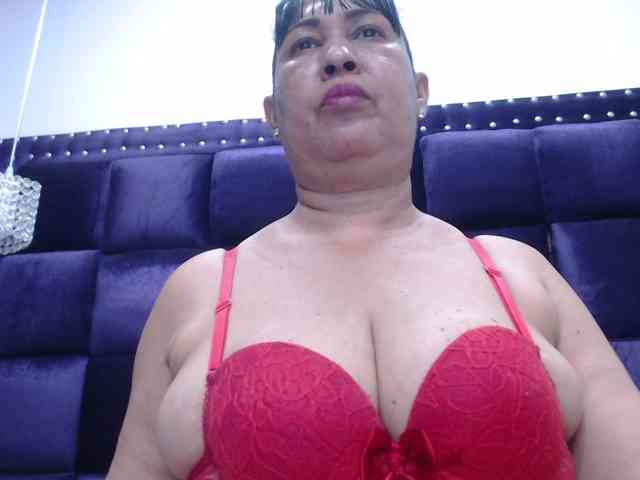 MilfPleasure1 webcam