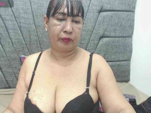 MilfPleasure1 webcam