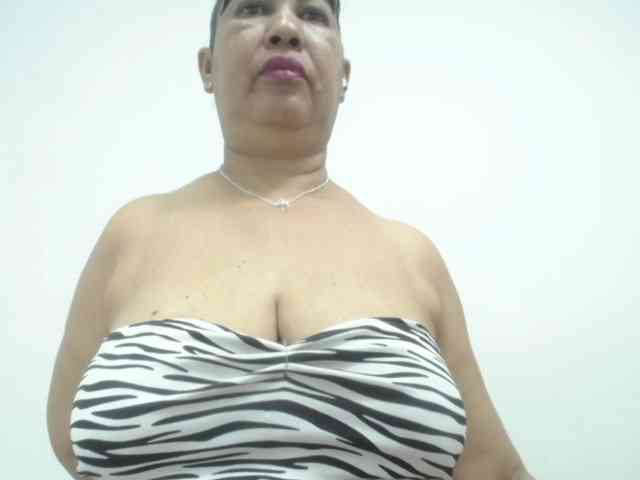 MilfPleasure1 webcam