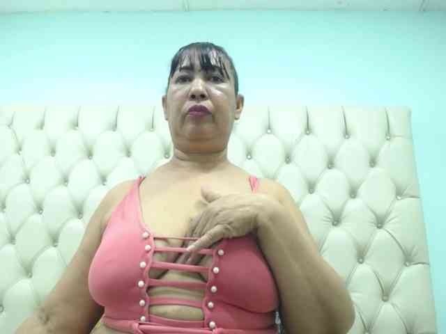 MilfPleasure1 webcam
