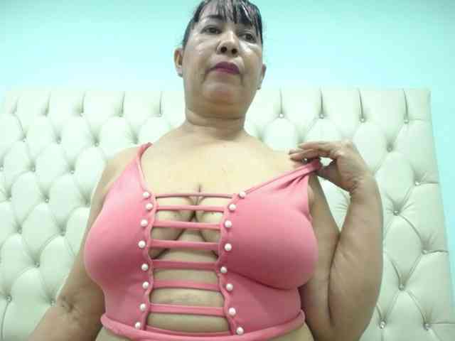 MilfPleasure1 webcam