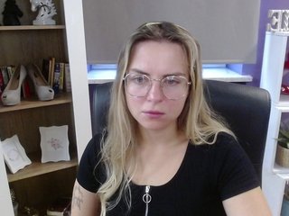 Soft-Zoey Porn Show