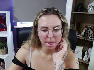 Soft-Zoey Porn Show
