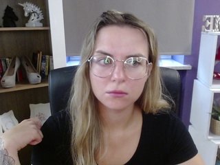 Soft-Zoey Porn Show